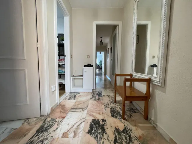 Piso con terraza, vistas al mar y plaza de garaje en Arroyo de la Miel, Benalmádena — 35