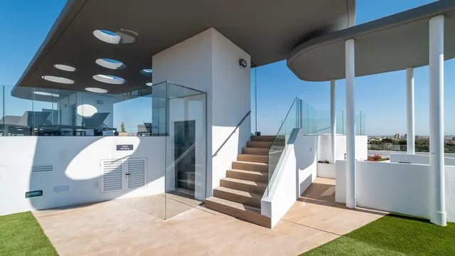 Impecable Apartamento en Punta Prima, Torrevieja — 17