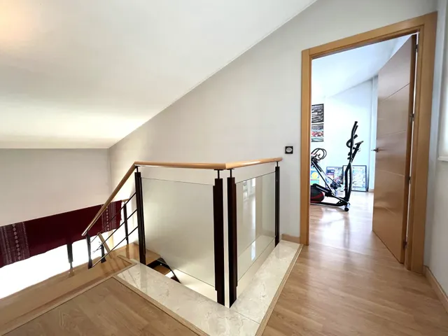 UNIFAMILIAR DE  DISEÑO EN VILLANUEVA DE LA SERENA — 37