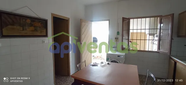Casa con terreno y nave, LA ESCUCHA — 19