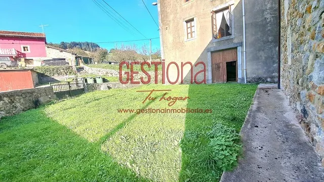 MAJESTUOSA CASA PARA REFORMAR. SOBA — 11