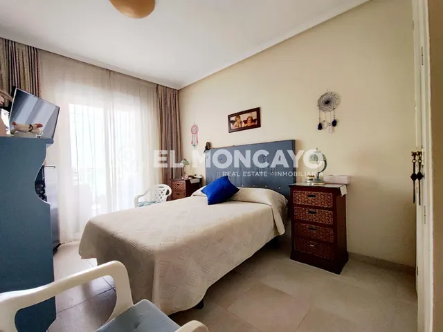 Fantástico apartamento con amplia terraza en Guardamar del Segura, Alicante, Costa Blanca — 15