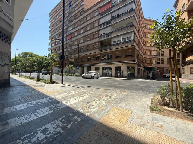 ¡¡ BAJO COMERCIAL EN EL CENTRO DE MURCIA CON POSIBLILIDAD DE