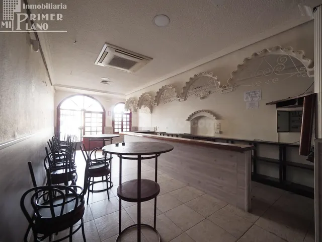 *Se vende local en Argamasilla de Alba con 330 metros cuadra - foto 2