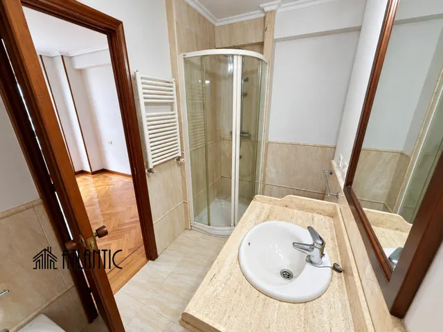 Piso 4 habitaciones 135m² en venta - Corte Inglés — 35