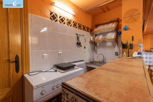 Casa independiente a 5 minutos de Granada en buen estado para entrar a vivir — 13
