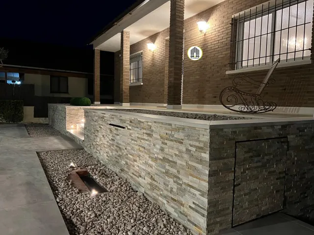 Casa reformada de tres plantas con piscina, jacuzzi, gimnasio, sauna  y vistas a parque natural — 49