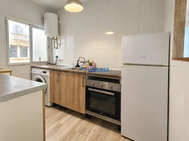 Piso reformado de 2 dormitorios junto a carlos haya | ideal para vivir o invertir — 2