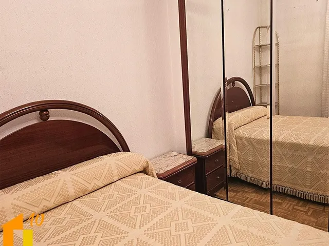 Piso 4 habitaciones 104m² en venta - Avda. del Cid — 28