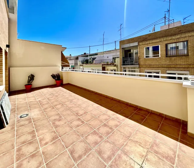 Piso 1 habitación 84m² en venta - Altozano — 24