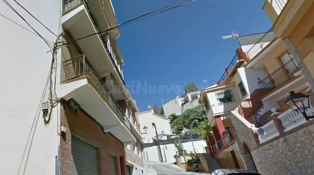 SE VENDE casa OKUPA en C Gil Polo 3 de Málaga - foto 3