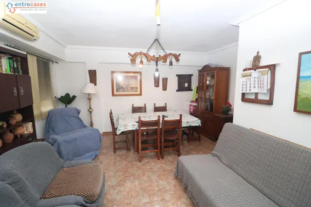 PISO DE 4 habitaciones, 2 BAÑOS Y GARAJE CERRADO | PALMERETA - foto 5