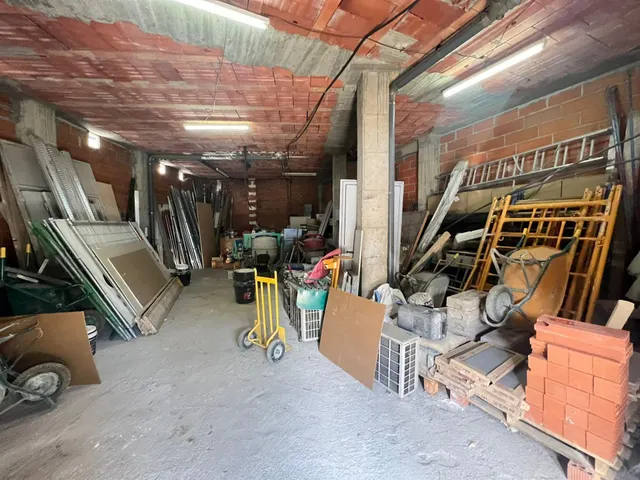 LOCAL COMERCIAL — 3