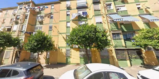 Venta piso en Sevilla — 3