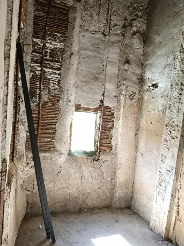 Se vende encantadora casa semi reformada en el corazón de Aspe — 37