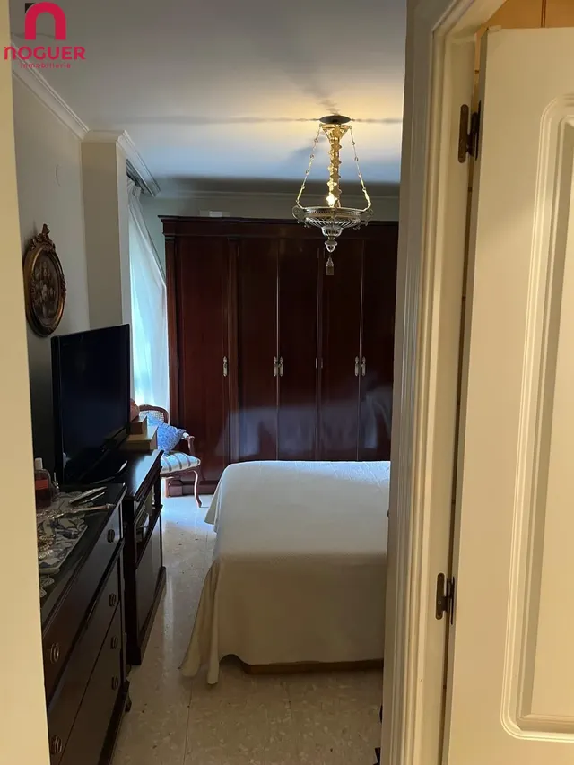PISO ZONA ZOCO DE CUATRO DORMITORIOS , DOS BAÑOS , TERRRAZA Y  ASCENSOR — 39