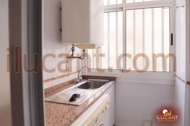 **oportunidad junto a plaza toros y plaza españa--3 dorm y 2 wc** — 4