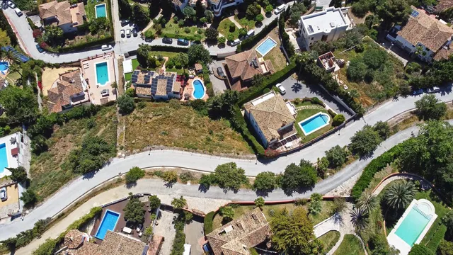 Terreno en Mijas con vistas al mar y construcción exclusiva — 16