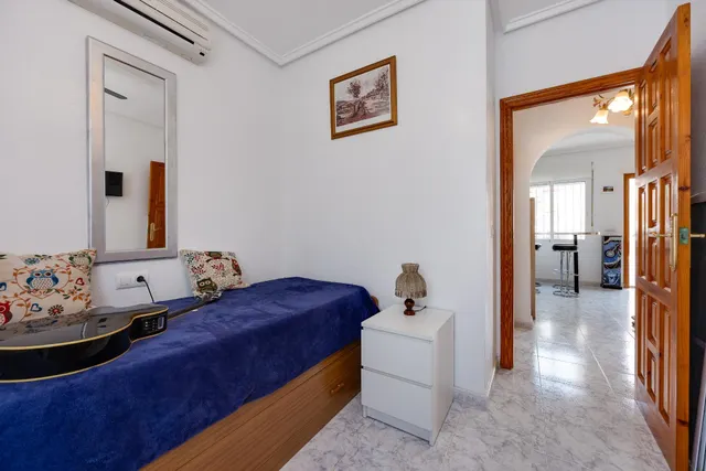 CHALET INDEPENDIENTE EN CIUDAD QUESADA CON JARDIN, GARAJE Y PISCINA COMUNITARIA — 24