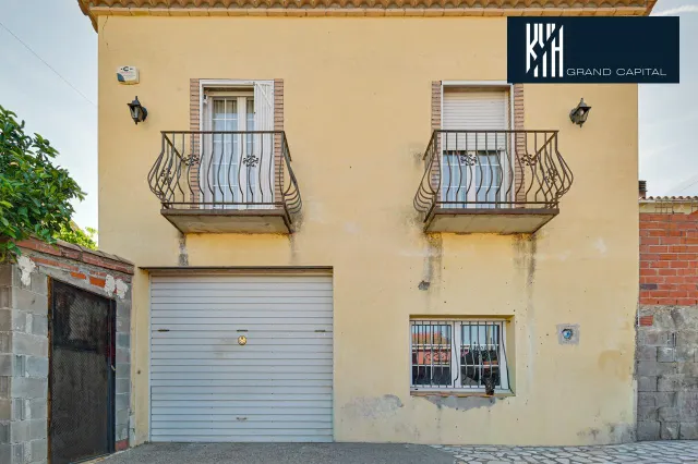 CASA SANT MIQUEL DE FLUVIA — 46