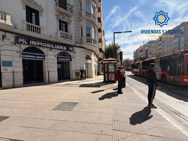 Espectacular Local en Avenida Constitución esquina con Aveni - foto 2