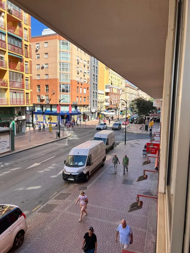 Piso amueblado en alquiler de larga temporada junto a Vialia – Málaga Centro — 16