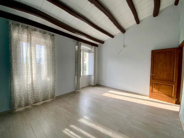 Casa de pueblo en el centro de Alella — 19