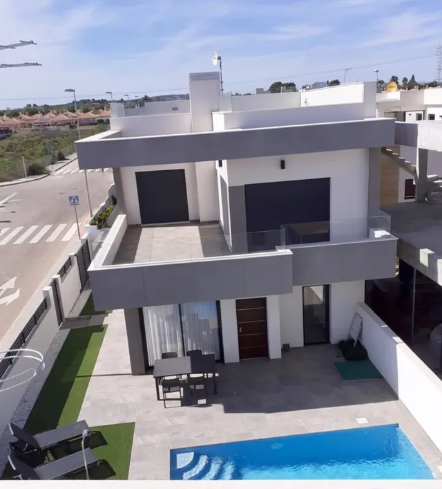Chalet en los Montesinos — 30
