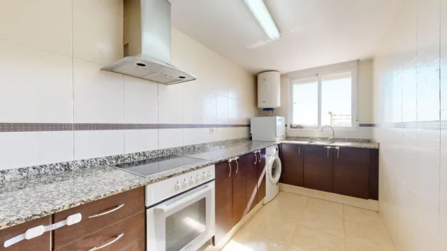 ESTUPENDO PISO CON INQUILINOS EN MONCOFA - SOLO INVERSORES — 12