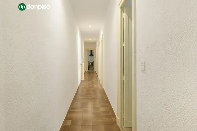 EXCLUSIVO PISO DE 253 m2 EN GRANADA CENTRO – 2.800 €/MES DE RENTABILIDAD — 14