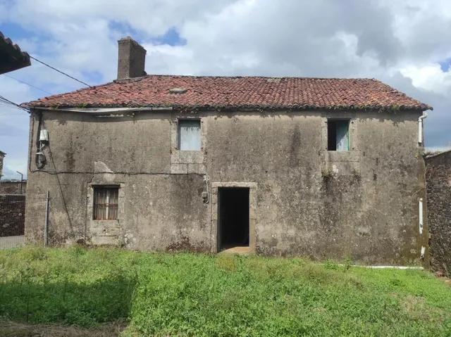 CASA DE PIEDRA PARA RESTARAR EN MEIXONFRIO