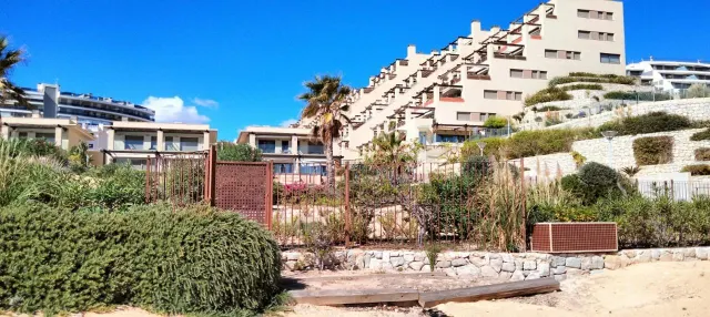 Apartamento 2 Dormitorios y 2 Baños gran terraza con vistas  1ª linea Piscina garaje y trastero — 10