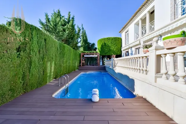 ✨ ¡ESPECTACULAR VILLA MEDITERRÁNEA DE ESQUINA CON VISTAS AL  - foto 3
