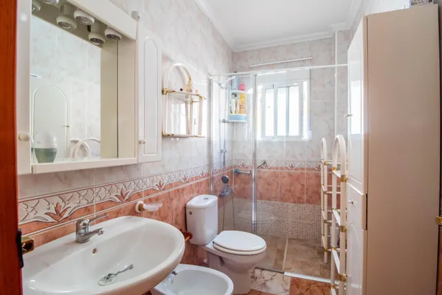 ADOSADO DE 2 DORMITORIOS 1 BAÑO EN LA REGIA ( ORIHUELA COSTA ) — 17
