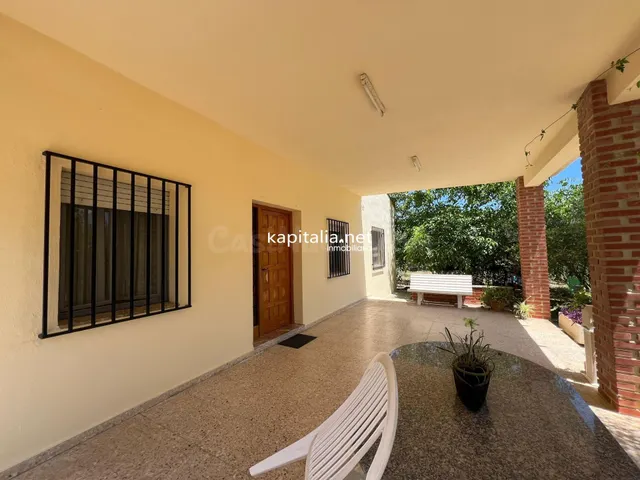 Chalet a la venta en Ontinyent - foto 2