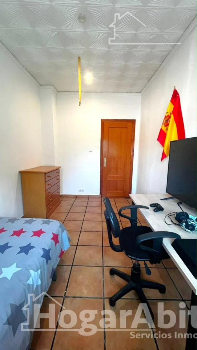 Amplitud y aire libre en esta espaciosa casa de pueblo reformada con patio privado y gran terraza — 9