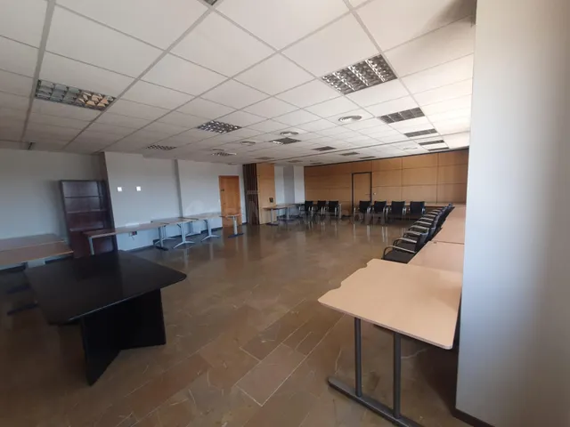 MAGNÍFICAS OFICINAS DISPONIBLES A 800 METROS DE PARADA DE ME - foto 5