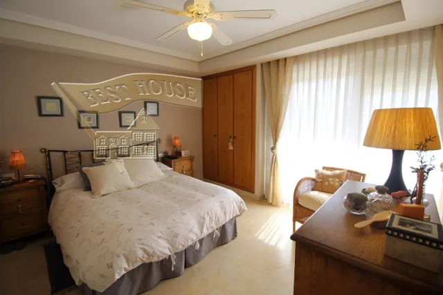 EXCLUSIVO CHALET ESQUINERO EN LA PATACONA — 22
