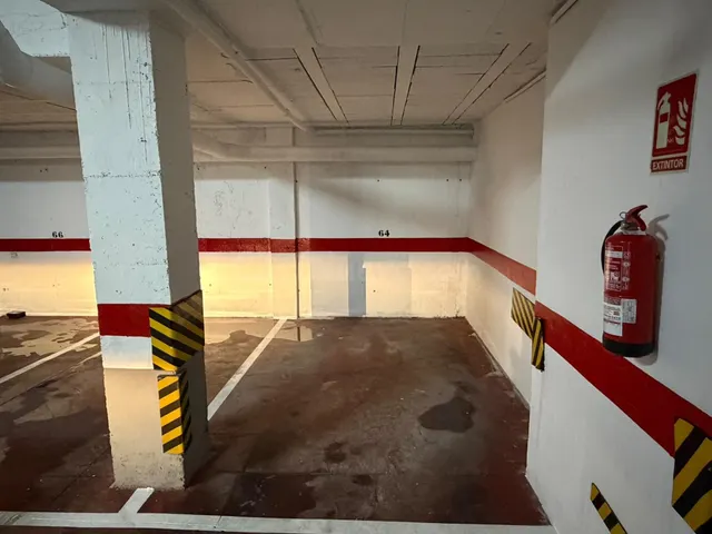 Plaza de garaje en venta por 20.000 € | Fácil acceso cerca de Felipe II — 3