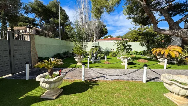VILLA INDEPENDIENTE EN CAMPOAMOR - foto 4