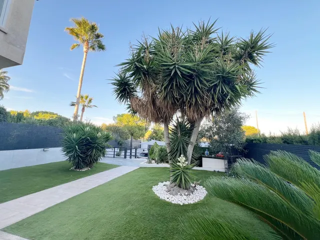 Moderno Pareado en Alenda Golf con Piscina y Sostenibilidad — 7