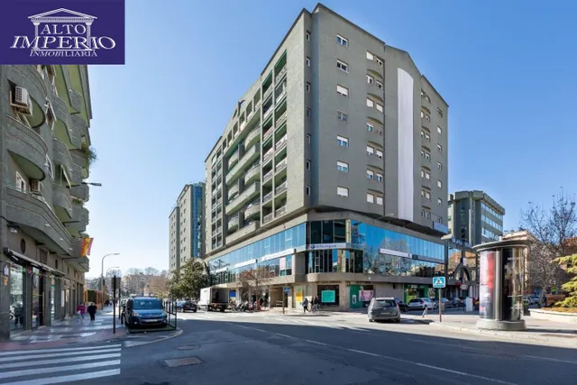 Magnífica oficina en venta — 24