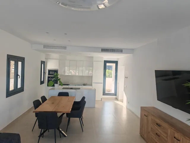 Casa moderna y amueblada con piscina privada en alquiler de  - foto 5