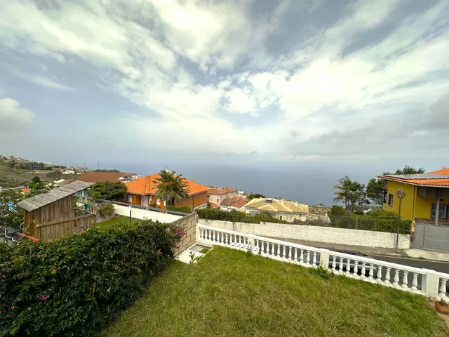 Chalet con piscina — 37