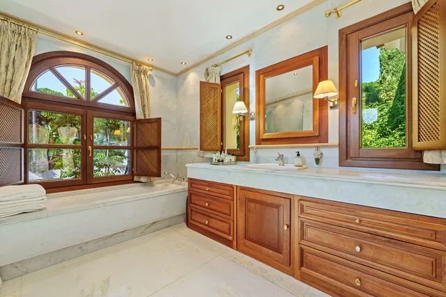 Chalet 6 habitaciones 712m² en venta - Marbella — 44