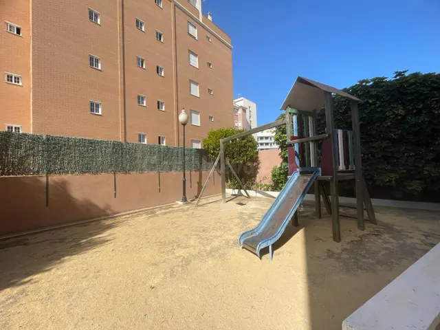 Apartamento en planta baja con jardín privado, piscina, garaje y trastero en la zona Puerto / SUP-7 de Guardamar del Segura — 21