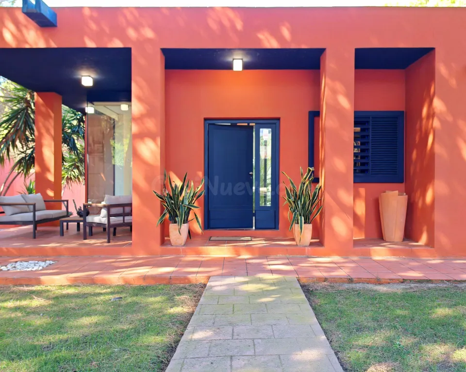 Chalet independiente reformado en pinar de los franceses | 3 dormitorios, 2 baños y piscina privada