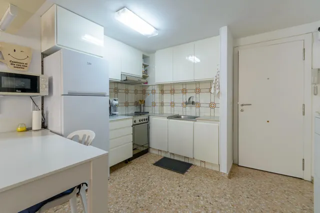 Apartamento Reformado a 100 m de la Playa en Bellreguard – Oportunidad Única — 8