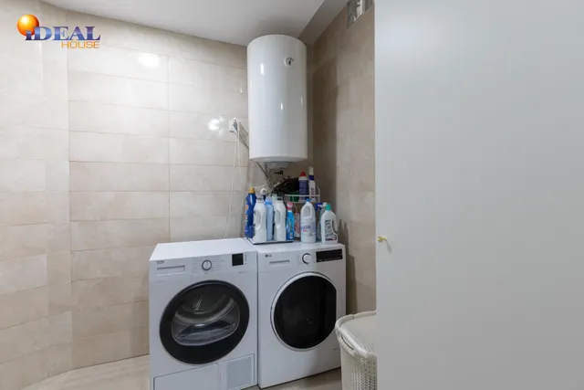 EXCLUSIVO PISO DE LUJO EN PLENO CENTRO DE GRANADA — 25