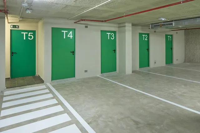 Parking de moto 2m² en alquiler - Eixample — 10